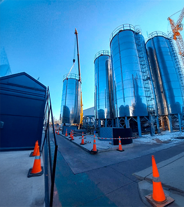metag-proyectos-industriales-foto-en-picada-silos-industriales-atardecer-en-santiago-de-chile