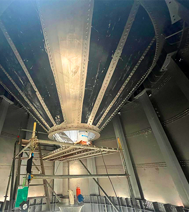 metag-proyectos-industriales-interior-de-silos-de-acero-con-sellado-hermético