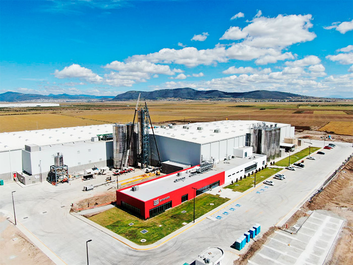 metag-proyectos-industriales-servicios-industriales-instalación-de-silos-de-almacenamiento-de-acero-inoxidable-maquinaria-pesada-planta-industrial-fábrica-Instalación-de-silos-modulares-atornillados-o-soldados-